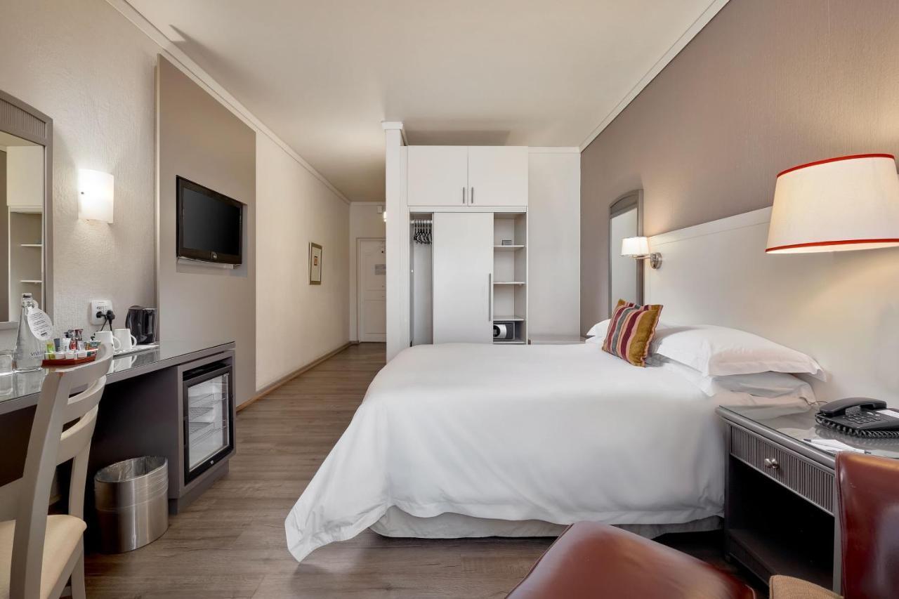 Protea Hotel By Marriott Midrand Extérieur photo