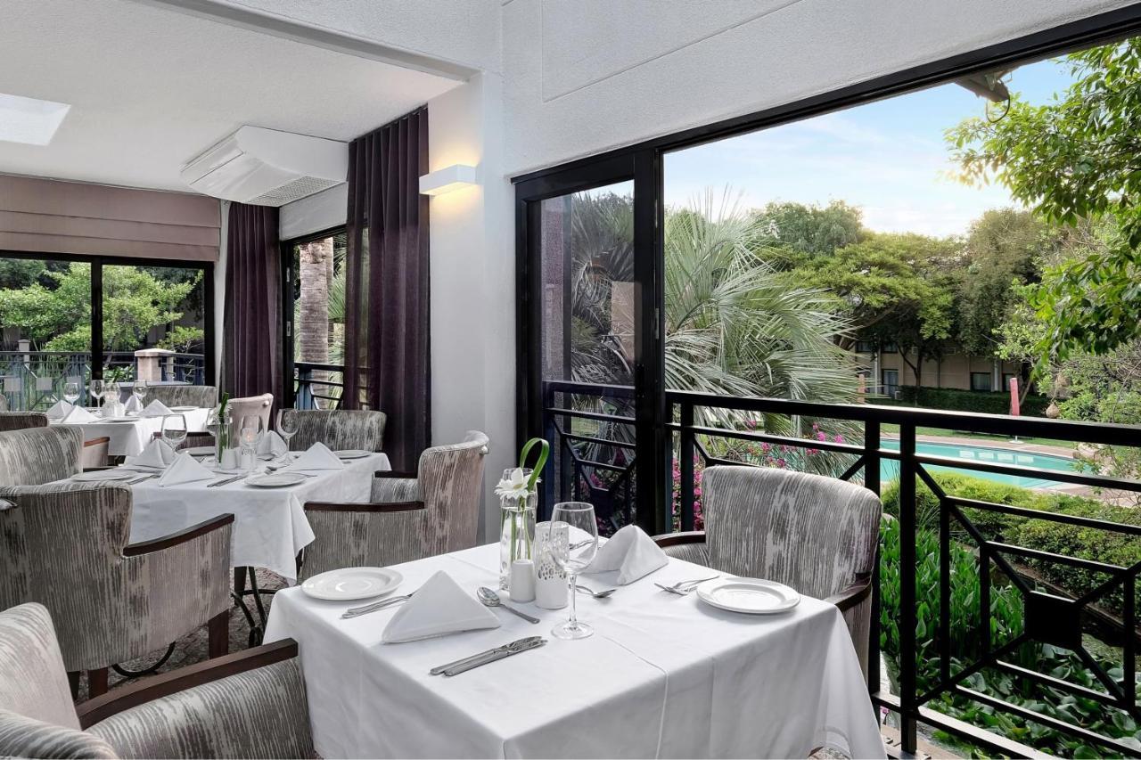 Protea Hotel By Marriott Midrand Extérieur photo